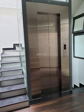 Cho thuê nhà mặt phố Võng Thị 5 tầng, 4PN, có thang máy, có chỗ để ô tô 7 chỗ, full NT