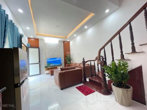 Nhà rẻ gần 3 tỷ tại Phạm Văn Đồng 5 tầng mới xây