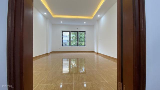 Giá cực tốt, bán nhà 39m2 x 5T mới, 3.85 tỷ ngõ 75 Vĩnh Phúc, Ba Đình, cách chợ 200m