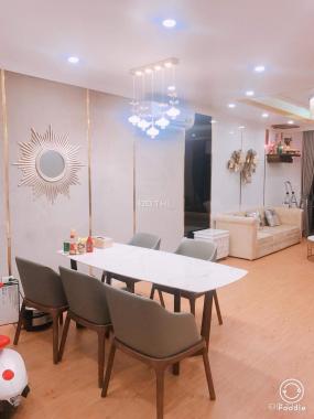 Cần bán căn hộ 2PN, chung cư Hồ Gươm Plaza, giá bán: 1,6 tỷ. LH: 0988503859