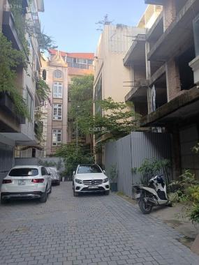 Cần bán nhà xt 4 tầng, phân lô Lê Văn Lương, 80m2, đường 2 ô tô tránh