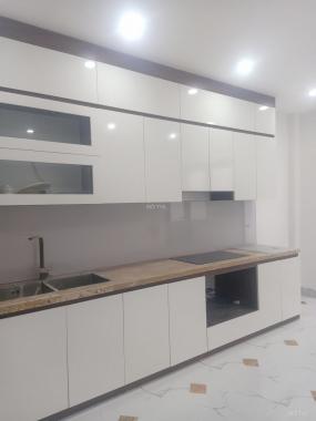 Bán nhà Mễ Trì mới đẹp hiện đại vị trí đỉnh sát ôtô 33m2x5T 3,5 tỷ