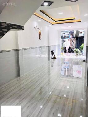 Bán nhà mặt tiền đường Duy Tân, Phú Nhuận, giá rẻ, 55m2, 3 lầu, 3 phòng ngủ chỉ 10,9 tỷ