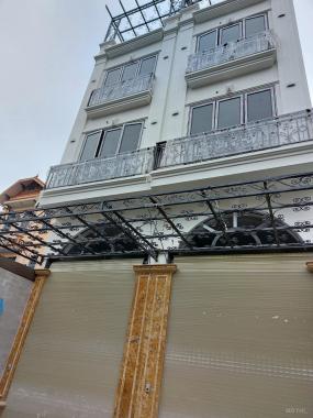 Chính chủ bán nhà DT 45m2 * 6T thang máy, đường Vĩnh Hưng, ô tô vào nhà, cách mặt phố 20m