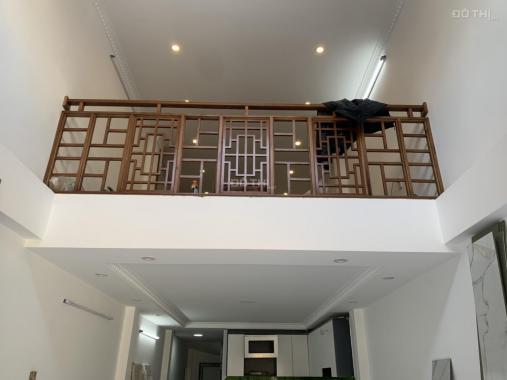Chính chủ bán nhà DT 45m2 * 6T thang máy, đường Vĩnh Hưng, ô tô vào nhà, cách mặt phố 20m