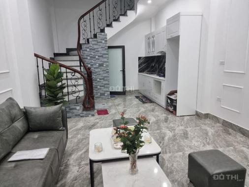 Nhà mới, ô tô đỗ cửa ngõ 105 Bạch Mai, 5 tầng 35m2 giá 4.8 tỷ. Lh Em Tuấn 0392969999