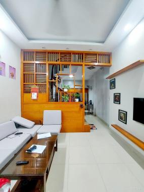 Hiếm! Bán nhà Đình Thôn, 42m2, 10m ô tô, gần phố, nhà đẹp, ở ngay, 4,7 tỷ