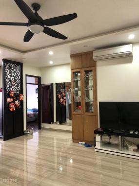 Bán chung cư 184 Hoàng Quốc Việt: 105m2, 3PN giá 31tr/m2