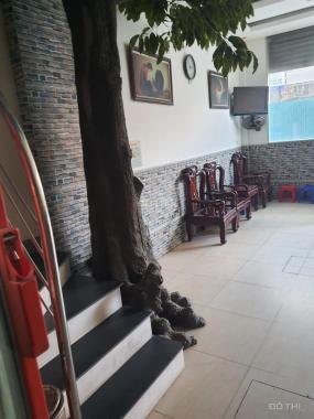 Bán hotel 16 phòng, thang máy, 99m2, 6T, mặt phố Phú Viên, LB. Giá 14 tỷ (có TL)