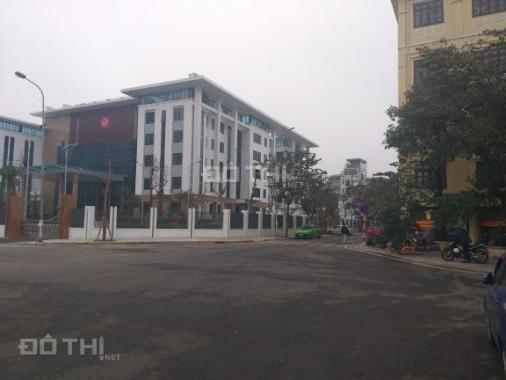 Bán nhà riêng tại đường Trần Quang Diệu, Phường Ô Chợ Dừa, Đống Đa, Hà Nội diện tích 75 m2 16tỷ
