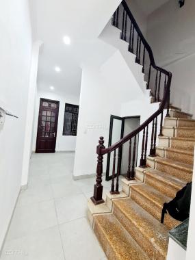 Siêu phẩm Hoàng Quốc Việt 55m2, chỉ hơn 4 tỷ