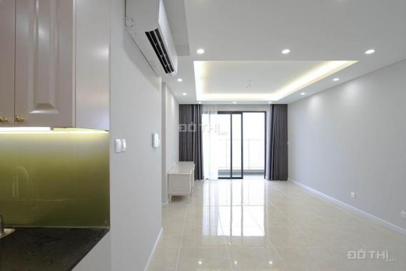 Bán căn hộ 72m2 loại 2PN đẹp nhất Vinhomes D'Capitale; giá 4.6 tỷ. LH: 0852891080