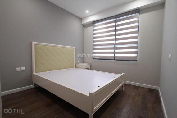 Bán căn hộ 72m2 loại 2PN đẹp nhất Vinhomes D'Capitale; giá 4.6 tỷ. LH: 0852891080