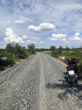 Lô đất thổ 2100m2 đường nhánh Nguyễn Văn Bứa, Hóc Môn giá rẻ 12 tỷ