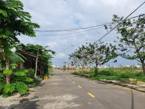 Bán lô đất đường Cồn Dầu 18, đối diện trường học, Hòa Xuân