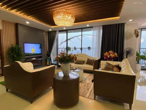 Bán căn penthouse tòa Lạc Hồng Lotus N01 - T5 Ngoại Giao Đoàn 200m2 view hồ và núi full nội thất