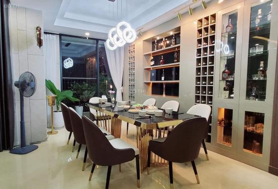 Bán căn penthouse tòa Lạc Hồng Lotus N01 - T5 Ngoại Giao Đoàn 200m2 view hồ và núi full nội thất