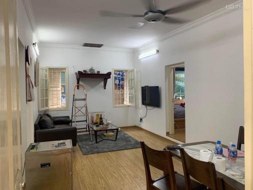 Cần bán nhà mặt ngõ Bạch Đằng, HK giá 3,9 tỷ, 37m2, lô góc, nở hậu