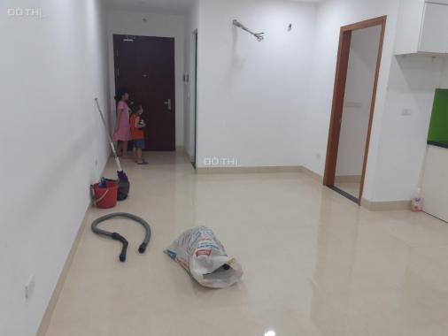 Cho thuê căn hộ chung cư 282 Nguyễn Huy Tưởng, Thanh Xuân 70m2 2PN, 2WC