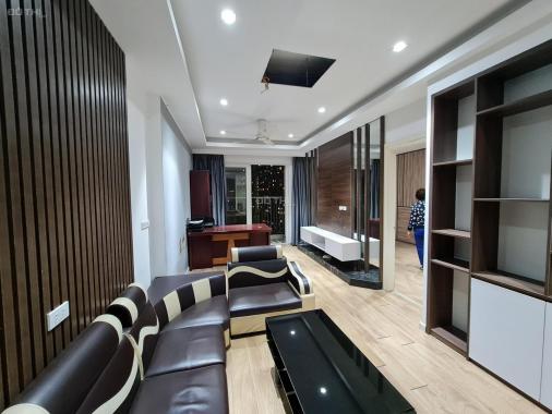 Bán căn hộ CC Thông Tấn Xã, 83 m2, SĐCC, tầng cao, ban công Đông Nam mát, khỏi điều hòa, giá 2,7 tỷ