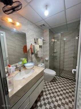 Bán căn hộ Rainbow Linh Đàm, 90,5m2 thông thủy, SĐCC, full nội thất, 3 ngủ giá 2,85 tỷ, ban công ĐN