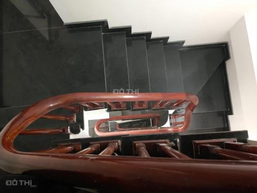 Bán nhà mặt phố Xuân Đỉnh siêu hiếm lô góc ô chờ thang máy thông sàn kinh doanh 40m2*5T, MT 4m