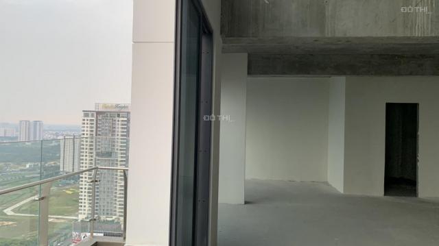 Bán căn hộ penthouse Q2 Thảo Điền, DT 360m2, sân vườn 116m2, 2 tầng, view sông