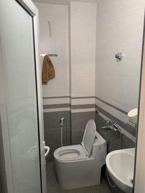 Hiếm, bán nhà phố Hoàng Cầu, ĐĐ, giá 11,8 tỷ, 32m2x5 tầng, KD tốt, có thang máy