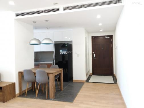 Cần bán gấp căn hộ 2 phòng ngủ 82.6m2, ban công Nam tại chung cư cao cấp 6th Element quận Tây Hồ