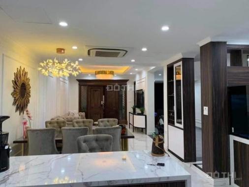 Siêu rẻ, nhà phố Duy Tân 70m2, 5 tầng, 12.5 tỷ ngõ nông rộng, 2 mặt thoáng