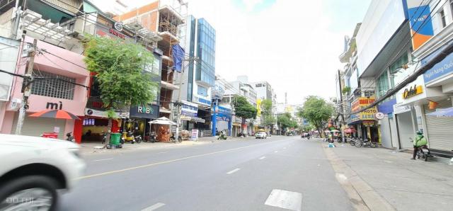 Cho thuê nhà 96-98 Nguyễn Gia Trí, Bình Thạnh. DT: 8x20m