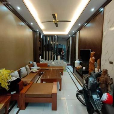 Bán gấp nhà đẹp Phú Diễn 70m2, ô tô tránh, kinh doanh, tặng 100% nội thất