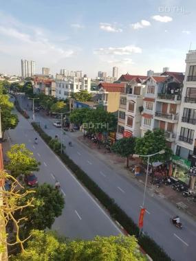 Bán nhà chân tòa chung cư Booyoung gần Hồ Gươm Plaza Hà Đông kinh doanh đỉnh 5 tầng giá 11,2 tỷ