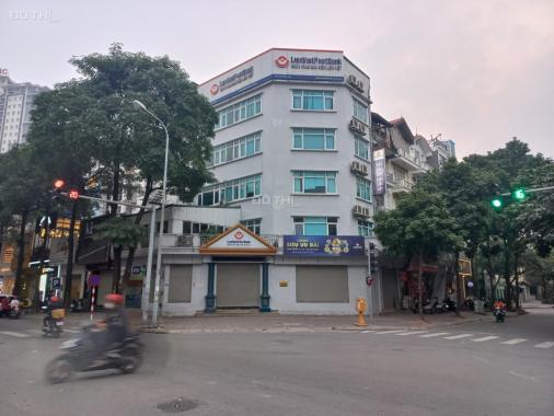 Cho thuê nhà mặt phố Trung Hòa 230m2, 5 tầng, căn góc 2 mặt tiền 25m, thông sàn, ngã tư sầm uất
