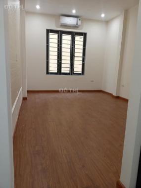 Bán nhà MP Lò Đúc DT 70m2, 2T, MT 5m. Giá 28 tỷ