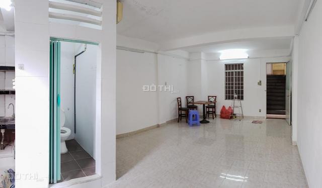 Cho thuê căn hộ CC C3 Tân Vĩnh, Quận 4, 31m2, chỉ 5 triệu/tháng KC21025