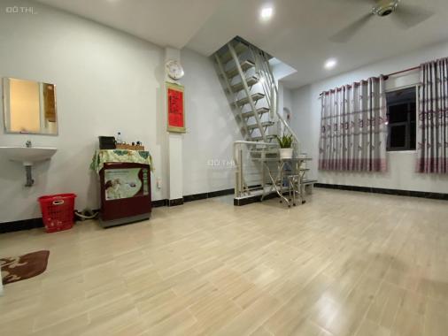 Bán nhà hẻm 1/ - 31 Huỳnh Thiện Lộc - Tân Phú - Nở hậu - Giá rẻ - 3 tầng - Ngang 4.6m