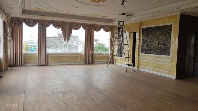 Bán nhà mặt phố Quan Hoa, Cầu Giấy, diện tích 140m2x6 tầng, mặt tiền 12m, giá 56 tỷ, LH 0989793003