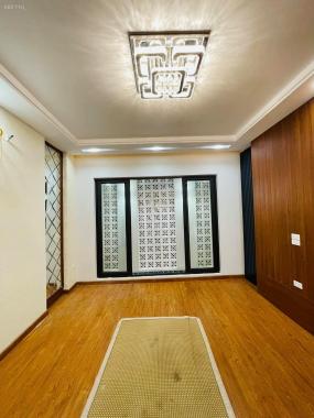 Bán nhanh nhà mặt ngõ Nghĩa Dũng, giá 6 tỷ, 38m2x3T, căn góc, KD tốt ô tô đỗ, ngõ gần
