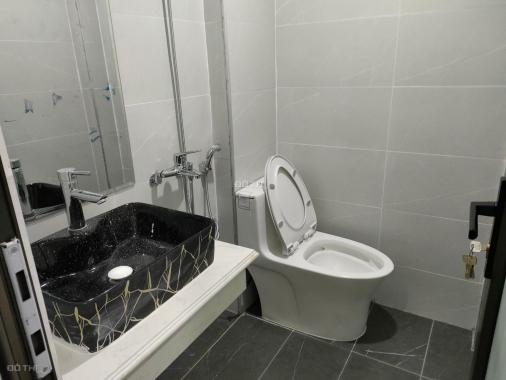 Hot bán nhà tập thể T1 khu Vĩnh Phúc, BĐ giá 2,1 tỷ, 30m2, lô góc, KD tốt
