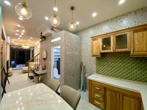 Nhà DTSD 95m2(1 trệt + 1 lầu), 695 triệu/2PN, đường Nguyễn Văn Bứa, sổ riêng. LH 0789.114.979