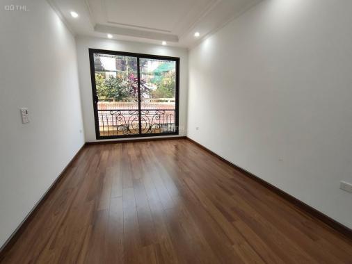 Bán nhà đầu ngõ Chùa Bộc, giá 6 tỷ, 36m2x5T, xây mới hiện đại, ở luôn, ngõ thông