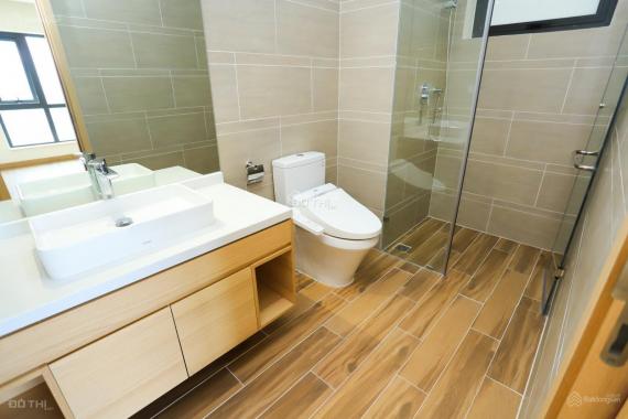 Quá rẻ, chung cư Tràng An Complex Cầu Giấy 80m2 2pn nhà sạch như mới