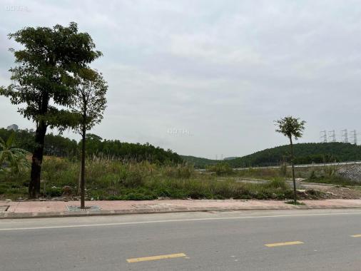 Chính chủ bán đất TĐC Đồng Cao mặt đường chính Hoành Bồ giá chỉ 23, xtr/m2