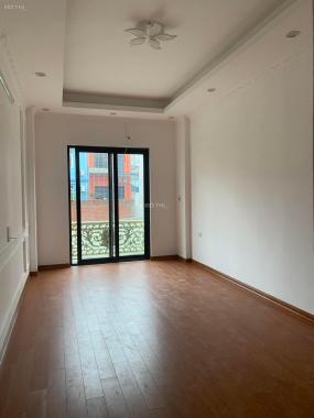 Bán gấp nhà đầu ngõ Đặng Tiến Đông, giá 5.8 tỷ, 35m2x5T, nhà đẹp ở luôn