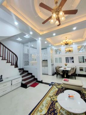 Cần bán nhà MP Đội Cấn, BĐ giá 16,7 tỷ, 50m2 x 4T, KD lớn, có vỉa hè