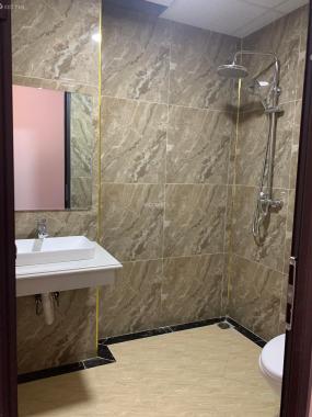 Cần bán nhà đầu ngõ 256 Bạch Đằng, giá 2.95 tỷ, 23m2x5T, lô góc 2 thoáng