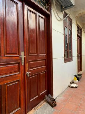 Cần bán nhà đầu ngõ 256 Bạch Đằng, giá 2.95 tỷ, 23m2x5T, lô góc 2 thoáng