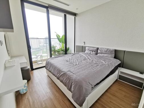 Cho thuê căn hộ vip 4 phòng ngủ tại Vinhomes Skylake Phạm Hùng, căn góc, tầng cao, view hồ