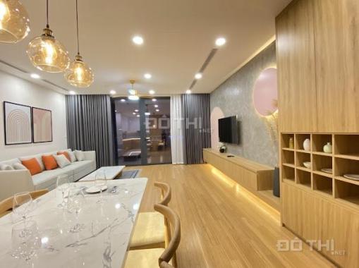 Chính chủ cần bán căn hộ tầng 30 chung cư FLC 36 Phạm Hùng, DT: 98m2, 3 ngủ, đầy đủ đồ. 0983335420